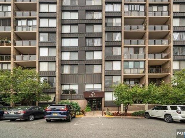 Condo for sale in Hudson, New Jersey