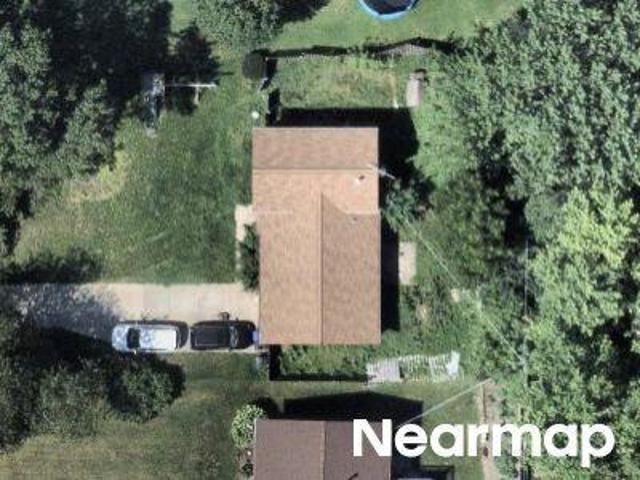 House for sale in Mchenry, Illinois
