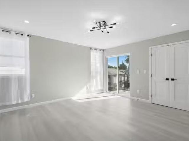 House for rent in Canoga Park, California