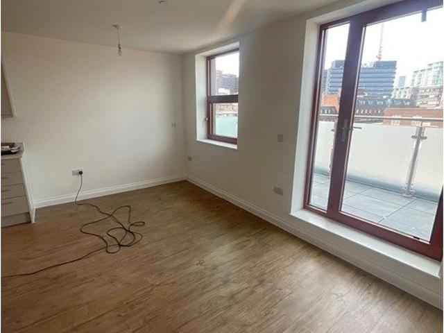 Studio for rent in Cathedral, Sheffield