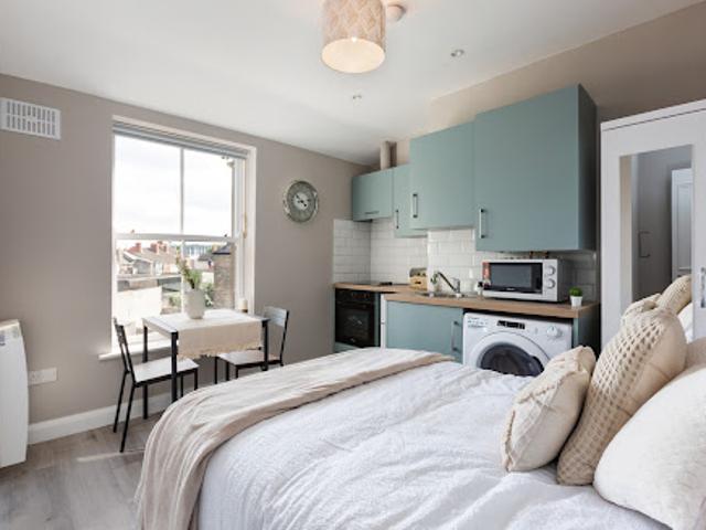 Studio to rent in Bluebell, North Tipperary