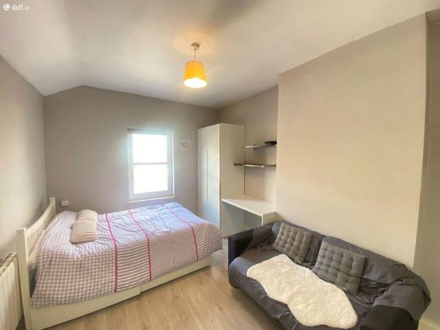 Apartment to rent in Bluebell, North Tipperary