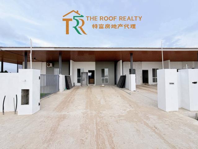 Terraced House for sale in Long Miri