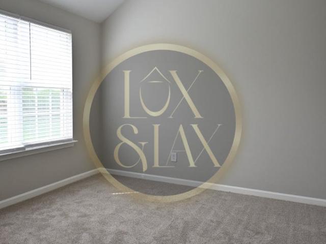 Room for rent in Oakbrooke, Charlotte