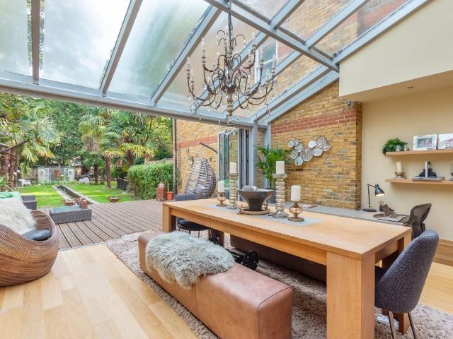 Apartment for rent in London Borough of Ealing, Greater London