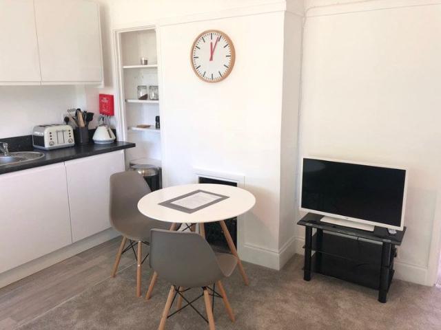 Apartment for rent in Berrick Salome, Oxfordshire