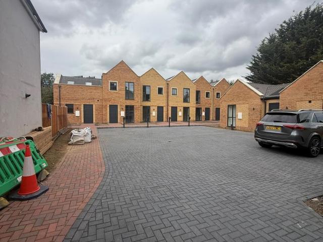 House for rent in London Borough of Hounslow, Greater London