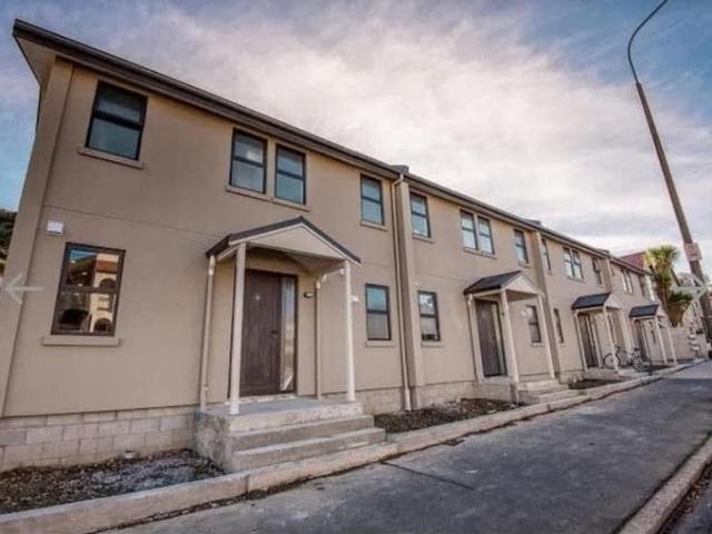 House for rent in Otakou