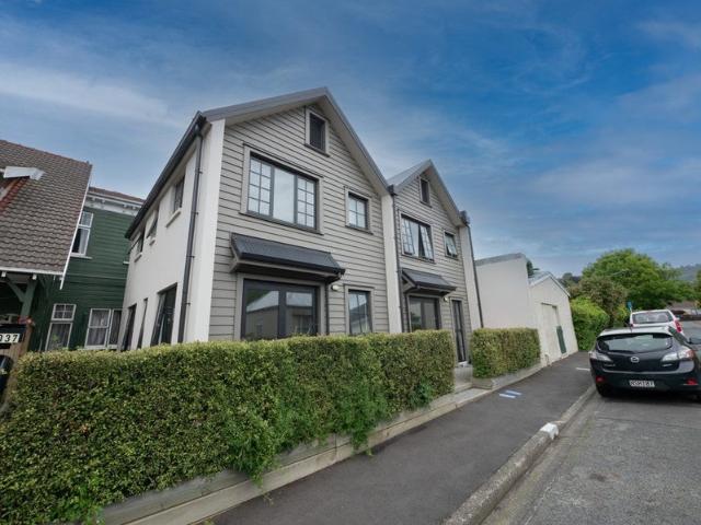 House for rent in Otakou