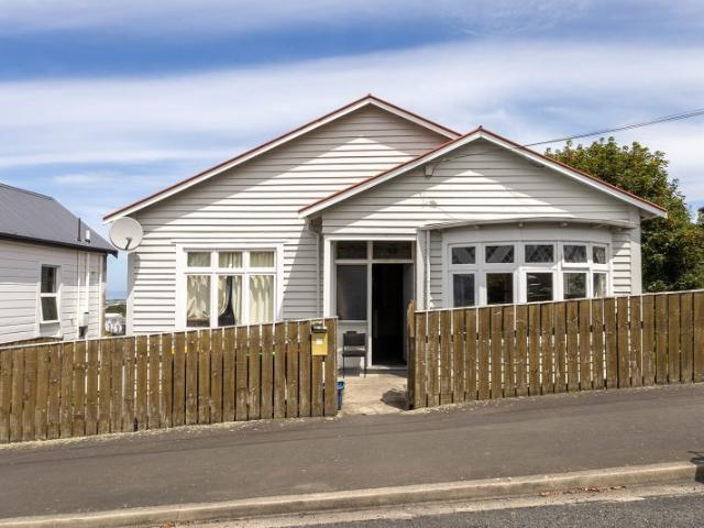 House for rent in Otakou