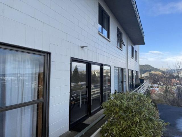 Apartment for rent in Otakou