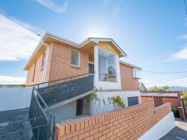 House for rent in Otakou