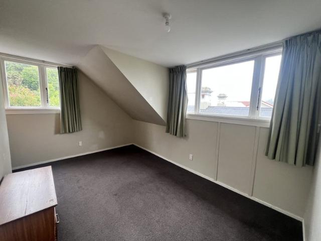 House for rent in Otakou