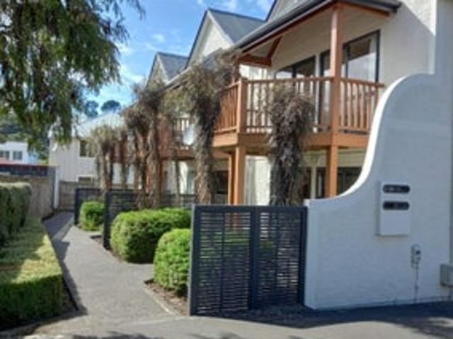 Apartment for rent in Otakou