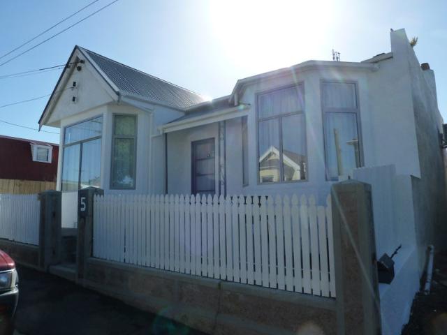 House for rent in Otakou