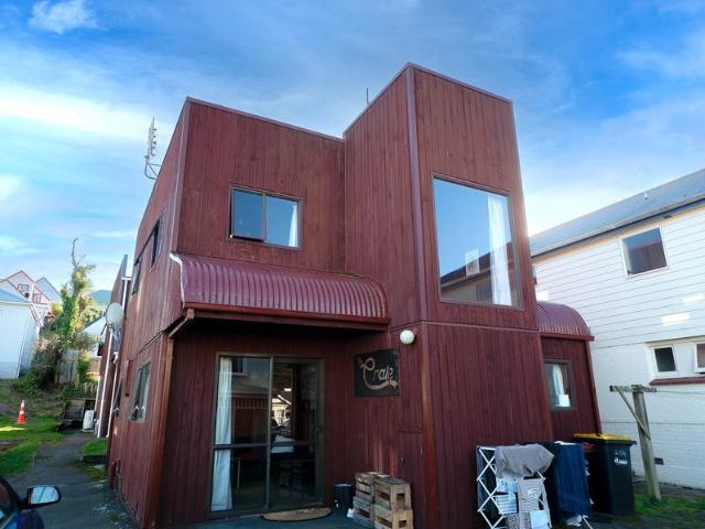 House for rent in Otakou