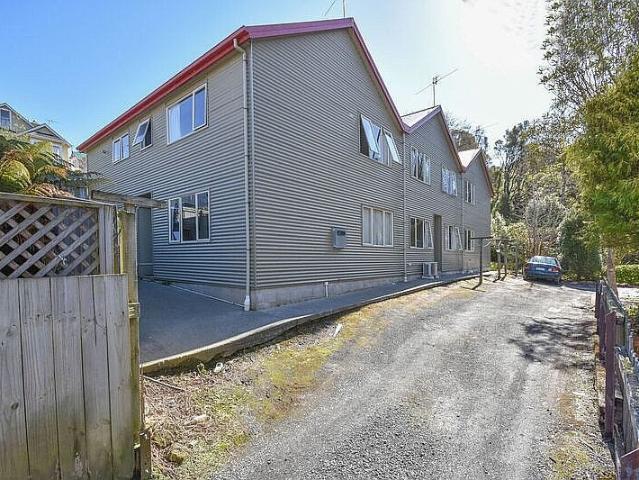 House for rent in Otakou