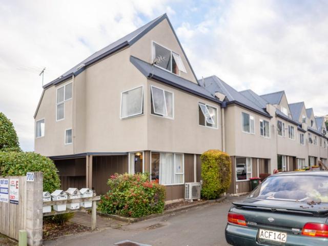 House for rent in Otakou