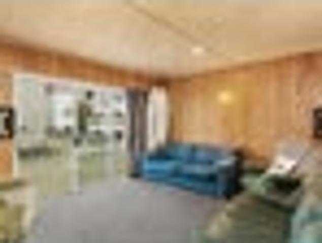 Townhouse for rent in Otakou