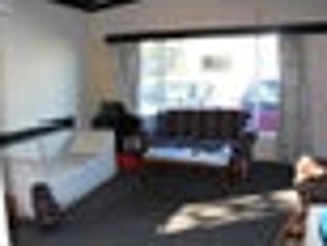 House for rent in Otakou