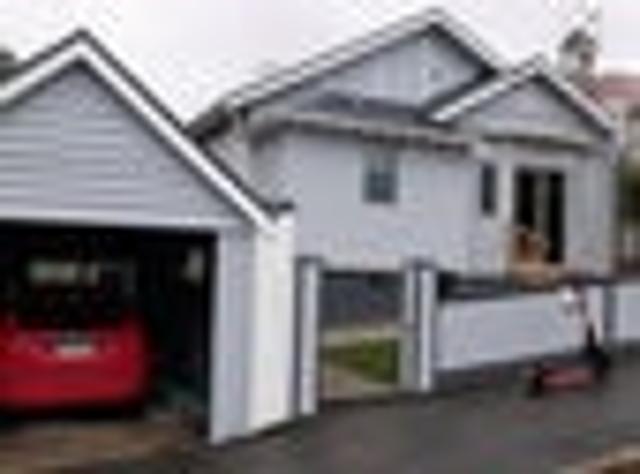 House for rent in Otakou