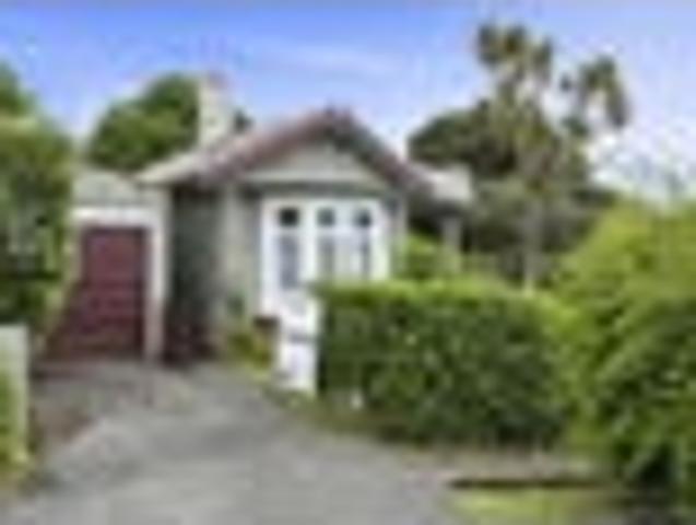 House for rent in Otakou