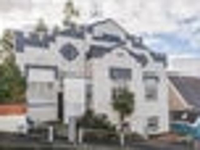 House for rent in Otakou