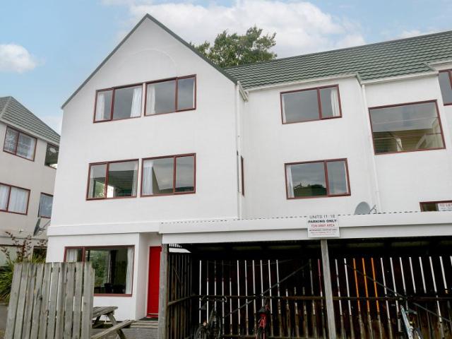 House for rent in Otakou