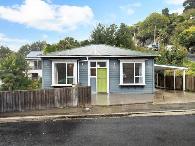 House for rent in Otakou