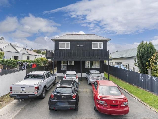 House for rent in Otakou