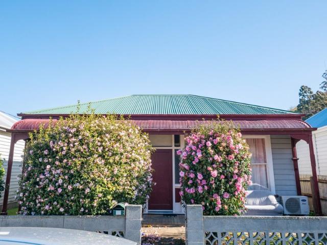 House for rent in Otakou