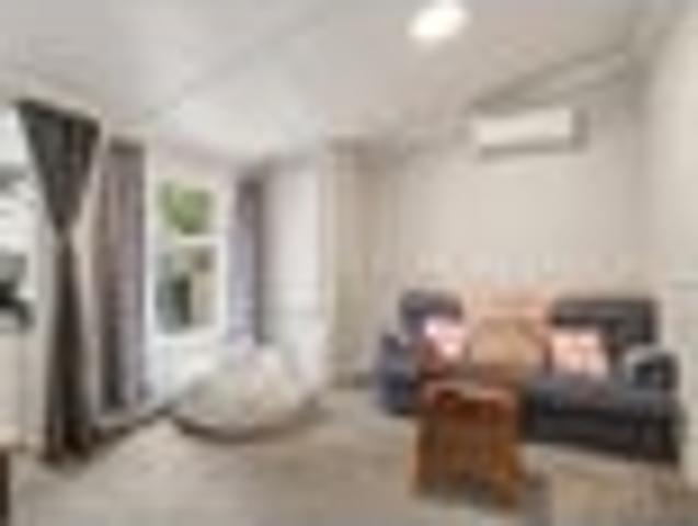 House for rent in Otakou