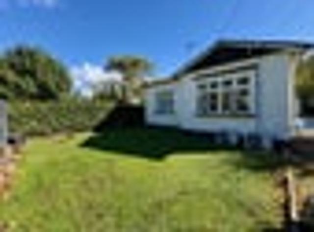 House for rent in Otakou