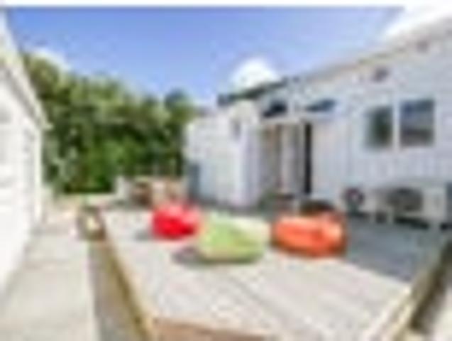 House for rent in Otakou