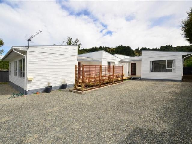 House for rent in Otakou