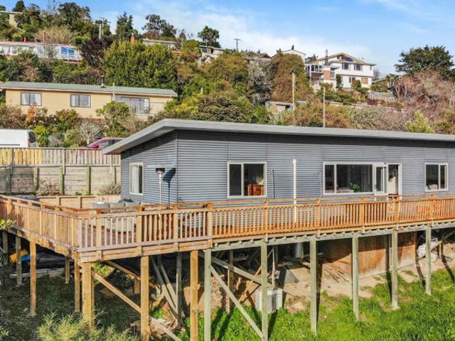 House for rent in Otakou