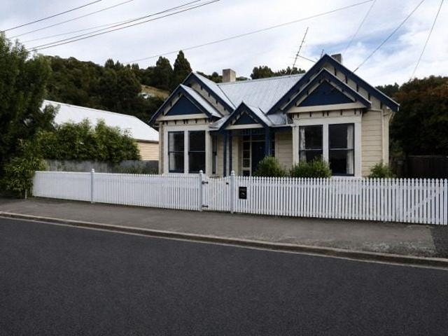 House for rent in Otakou