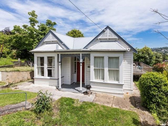 House for rent in Otakou