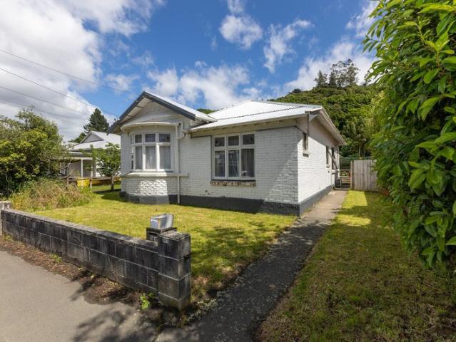 House for rent in Otakou