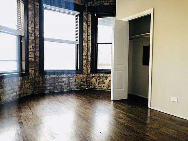 Apartment for rent in Chicago Park, Illinois