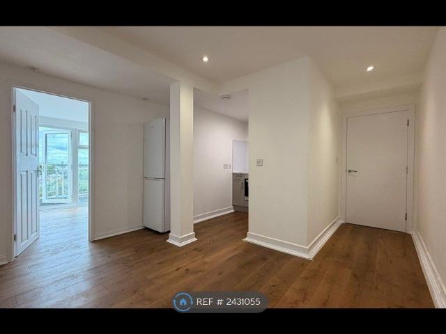 House for rent in London Borough of Croydon, Greater London