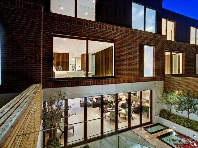 House for rent in North End, Greater London