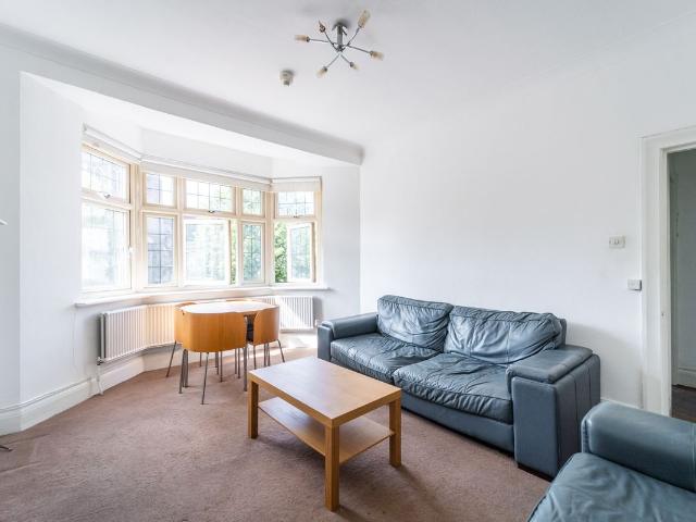 Apartment for rent in Golders Green, Greater London