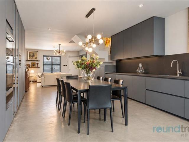 House for rent in London Borough of Barnet, Greater London