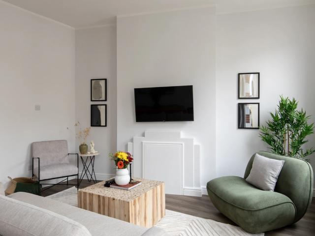 Apartment for rent in West Kensington, Greater London