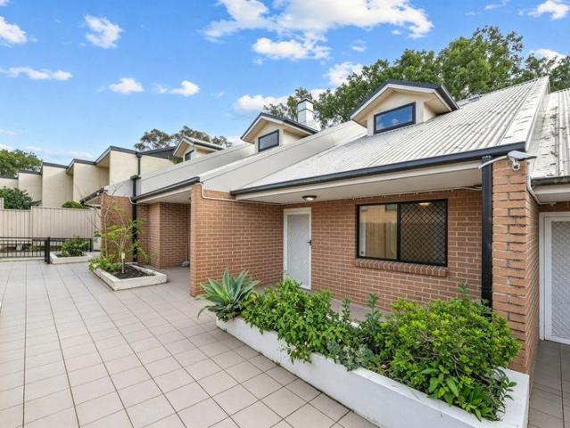 Townhouse for sale in Sydney, New South Wales