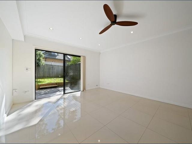 Townhouse for rent in Sydney, New South Wales