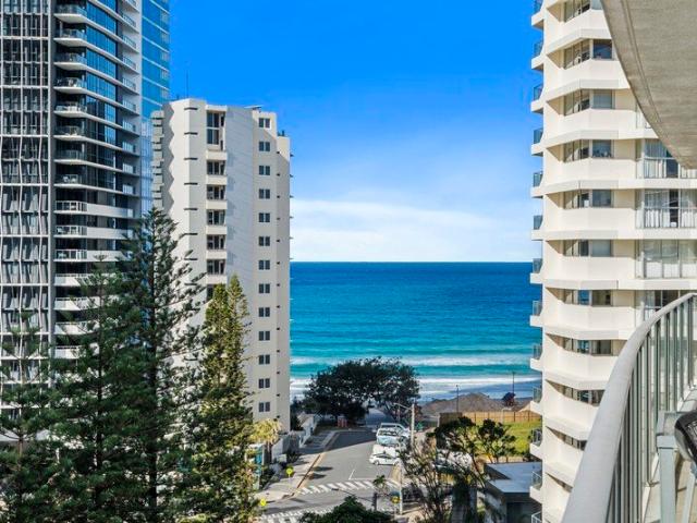 Apartment for sale in Surfers Paradise, Gold Coast City