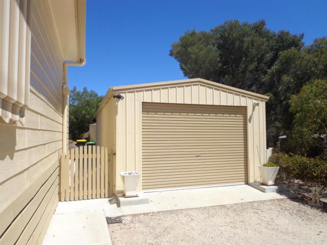House for sale in Loch Sport, Victoria