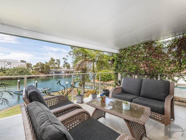 Townhouse for sale in Runaway Bay, Gold Coast City
